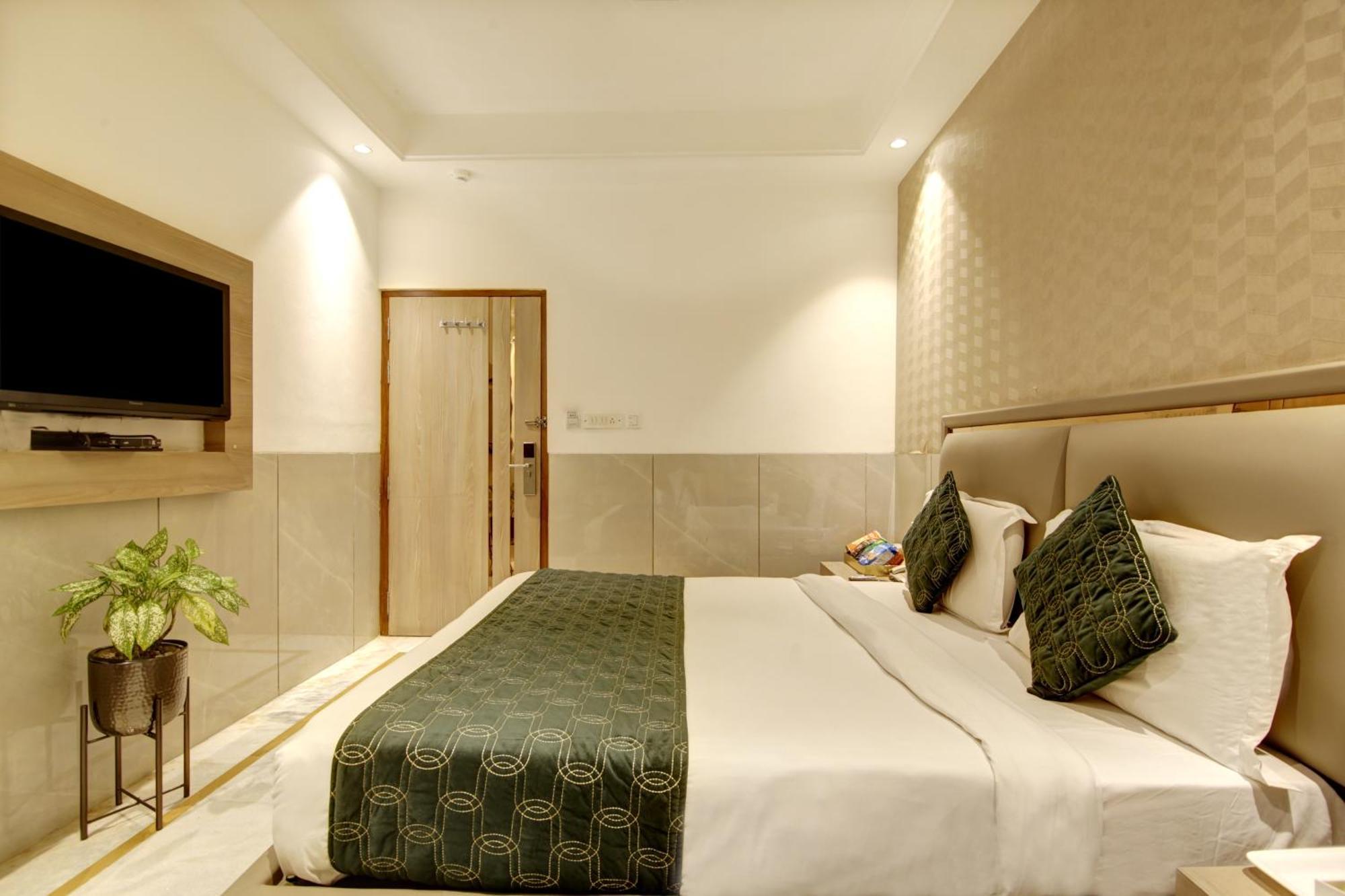 Hotel International Inn - Near Delhi Airport New Delhi Extérieur photo