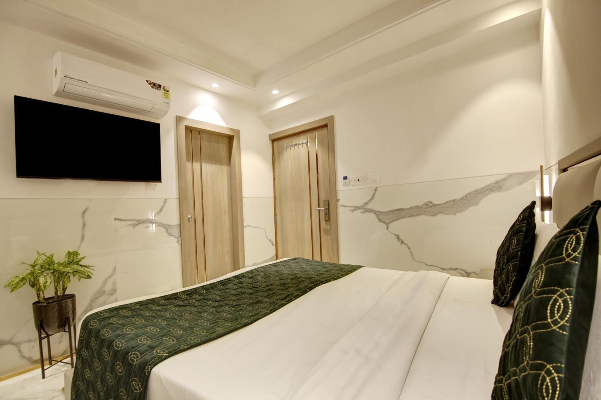 Hotel International Inn - Near Delhi Airport New Delhi Extérieur photo