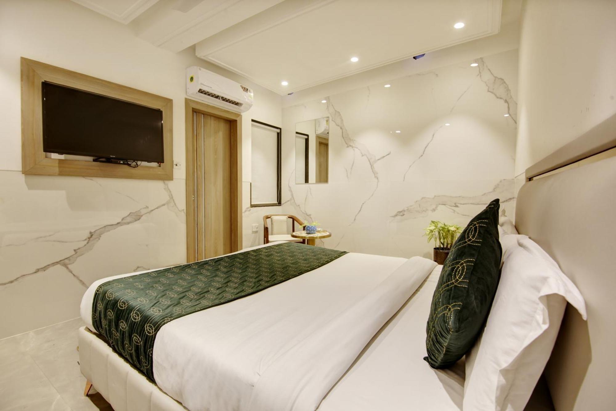 Hotel International Inn - Near Delhi Airport New Delhi Extérieur photo