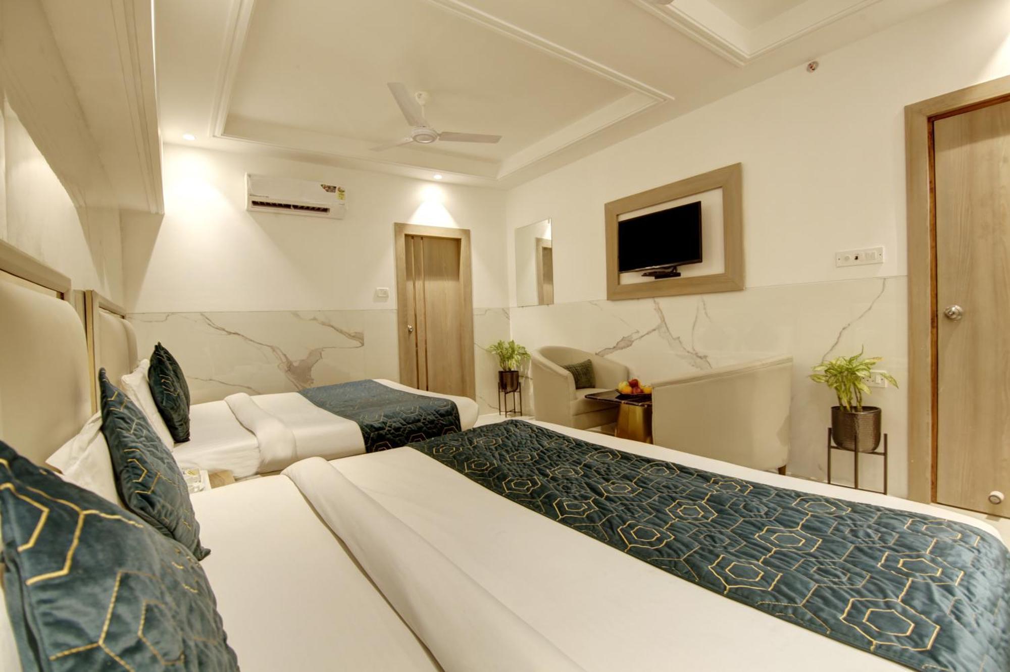 Hotel International Inn - Near Delhi Airport New Delhi Extérieur photo