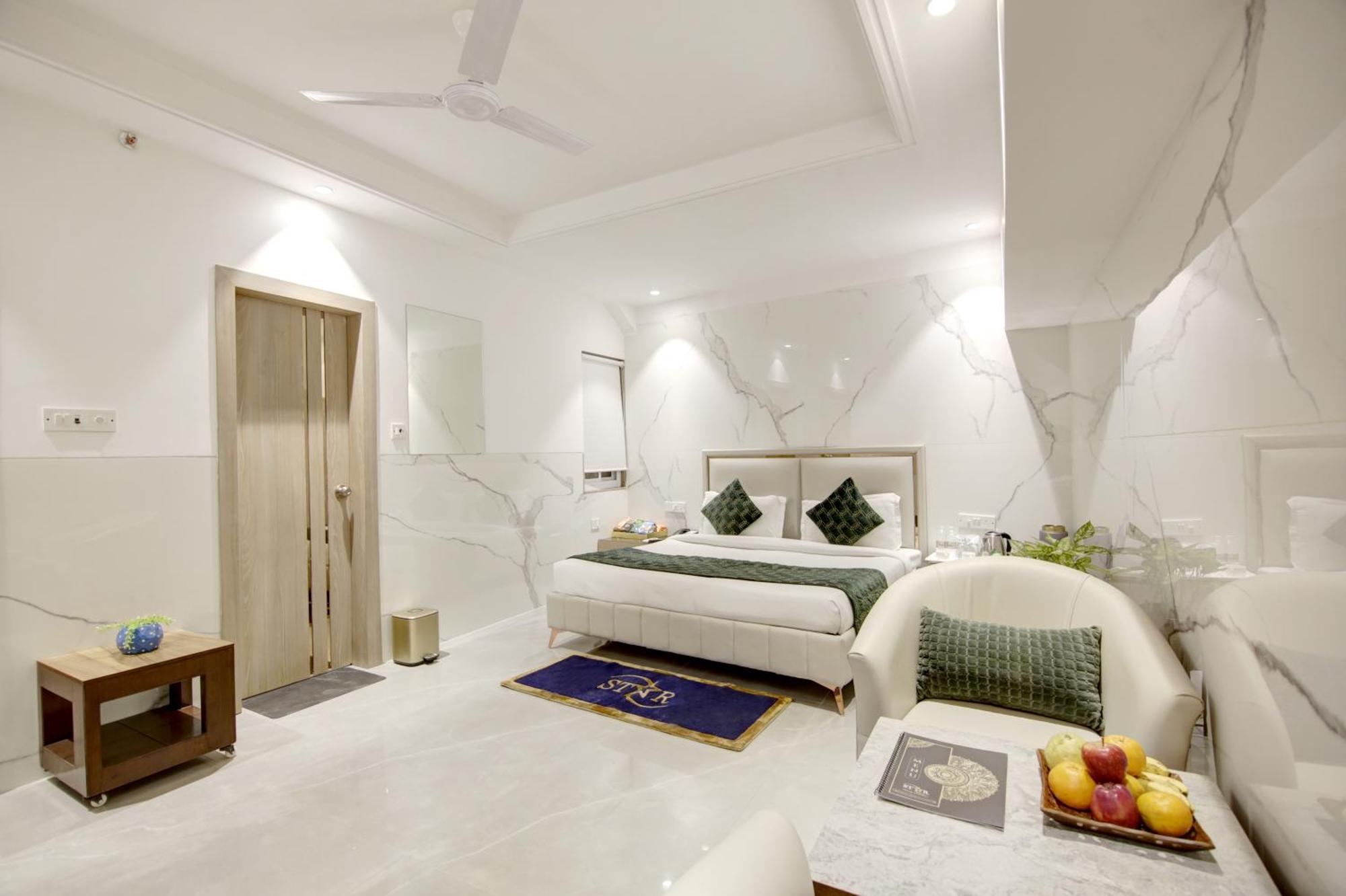Hotel International Inn - Near Delhi Airport New Delhi Extérieur photo