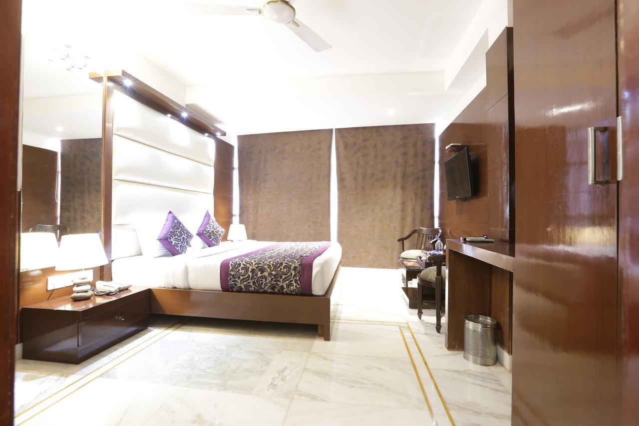 Hotel International Inn - Near Delhi Airport New Delhi Extérieur photo